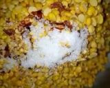 A picture of step 2 of Karachi ke mashoor burger.