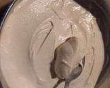 Foto del paso 4 de la receta: Postre de helado de vainilla con galletas, puré de manzana y chocolate
