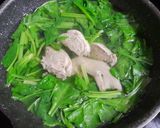 Hình bước làm 2 của món Canh cải bó xôi nấu thịt vịt