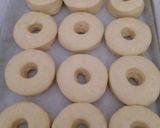 Foto del passaggio 3 della ricetta Ciambelle 🍩 (cottura in friggitrice ad aria)