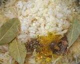Kapros kovászos káposzta főzelék, húsgombóccal recept fázis 1 fotója