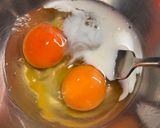 A picture of step 2 of Omurice.