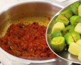 A picture of step 9 of Aloo Padwal Curry 📌.