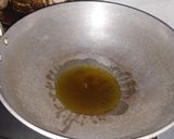 A picture of step 1 of Dahi Bhindi.