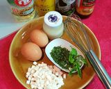 รูปขั้นตอนการทำที่ 1 ของ ไข่เล่นกล้าม-ใบกระเพราสด