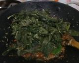 Foto langkah ke 3 dari resep Gulai Pedas Daun Singkong Mantab #BikinRamadhanBerkesan.
