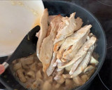Foto del paso 6 de la receta: Pechuga de pollo a la crema con champiñones