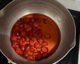 Foto langkah ke 1 dari resep Es Strawberry Korea.