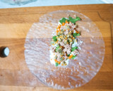 Foto del paso 5 de la receta: Obleas de arroz rellenas de atún, berberechos, verduras y mayonesa de piparras