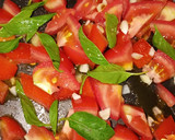 Foto del paso 1 de la receta: Tapas caprese con mermelada de chapulín y chile de agua