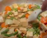 A picture of step 5 of Cashew Tofu (or Chicken).