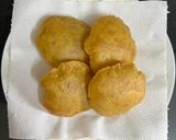 A picture of step 3 of Khaati Meethi Aam Ki Poori.