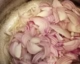 A picture of step 1 of Qeema aloo.