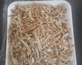 Foto del paso 3 de la receta: Ensalada con algas y vinagreta de pescaditos salados