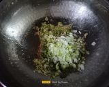 A picture of step 2 of Sweet Corn Soup.