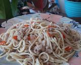 Foto langkah ke 5 dari resep Spageti Aglio Lio ayam cincang.