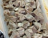 Foto langkah ke 1 dari resep Oseng Daging Mercon.
