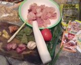 Foto langkah ke 1 dari resep Soto ayam bandung (bening).