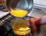 Foto del paso 5 de la receta: Camarones empanizados acompañados de una salsa holandesa