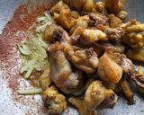 Gambar langkah 2 resipi Ayam Goreng Halia.