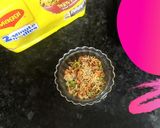 A picture of step 6 of Veg Maggi Bhel.