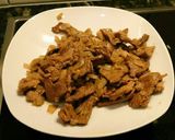 รูปขั้นตอนการทำที่ 1 ของ Beef stroganoff แบบยุโรป