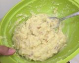 Foto langkah ke 4 dari resep Perkedel kentang lembut.