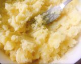 Hình bước làm 2 của món Bánh khoai tây nhân thịt đau đớn 🥔🍖