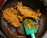A picture of step 9 of Crispy Fried Gochujang Enoki Mushrooms.