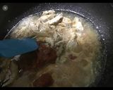 A picture of step 4 of Leftovers singaporian egg fried rice.