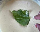 Gambar langkah 4 resipi Daun Mulberi celup tepung bersama chilli oil.