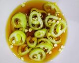 Hình bước làm 2 của món Bún Bò Huế (Nạm bò và sườn bò hoặc xương bò)