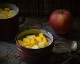 Une image de l'étape 1 de Crumble pomme et mangue.