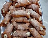 A picture of step 8 of Sicilian Cannoli.