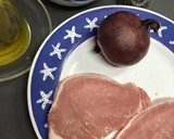Foto del paso 1 de la receta: Lomo con cebolla en wok. Cena para uno, en 7 minutos
