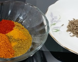 A picture of step 6 of Achari Dahi Bhindi.