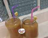 A picture of step 3 of Ginger ice tea drink.