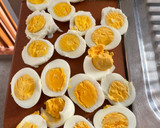 Foto del paso 4 de la receta: Huevos 🥚 rellenos diferentes 😜