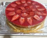 Foto del paso 2 de la receta Tarta con fresas y nata
