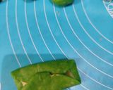 Foto langkah ke 3 dari resep Bolen Pandan Pisang.