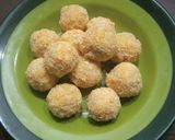 Foto langkah ke 6 dari resep Bola2 nasi aka kroket nasi crispy.