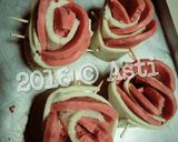 Foto langkah ke 3 dari resep Rose bread... simple breakfast.