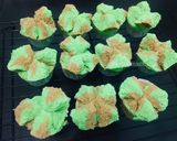 Foto langkah ke 4 dari resep Bolu Kukus pandan coklat.