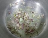 A picture of step 4 of Fish majboos Rice.
