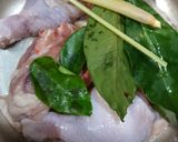 Foto langkah ke 2 dari resep Ayam goreng ungkep.