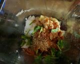 A picture of step 1 of Vegetable Thai noodles.