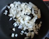 Foto del paso 1 de la receta: Longaniza con salsa de alcachofas
