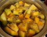 عکس مرحله 2 از دستور خورشت محلی طالقان (مَرجی خورش)