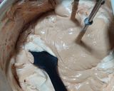 Foto langkah ke 5 dari resep Resep Black forest lembut & butter cream yg lembut n creamy.