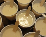 Foto del paso 3 de la receta: Paletas de coco, pilones, etc.